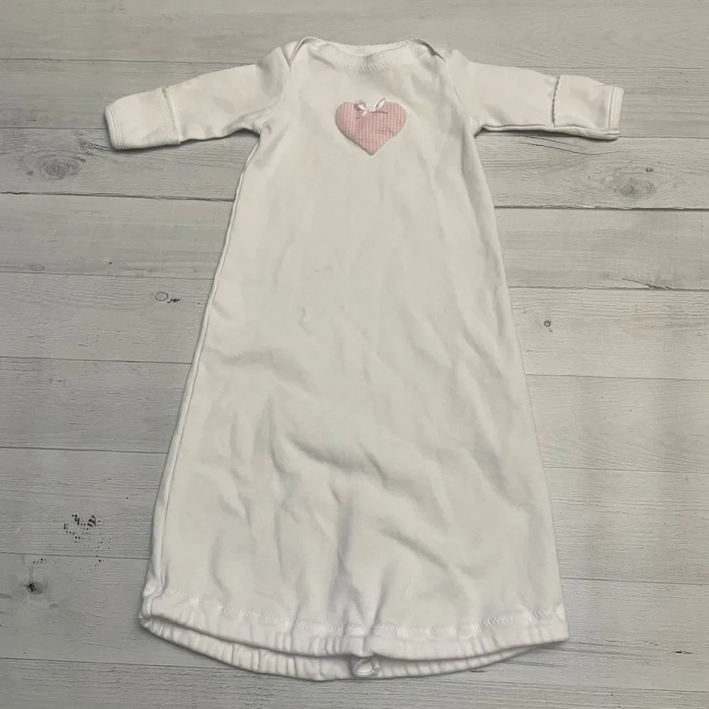 JJ gown heart‎ baby gown one size